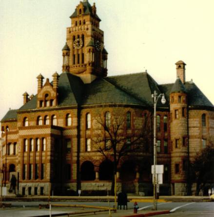  - 1984_01-25_Ellis_County_Courthouse_Waxahachie_Texas_sm